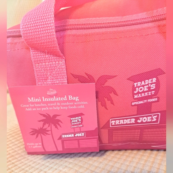 TRADER JOE's Mini Insulated Bag PINK‼️ - Picture 8 of 11